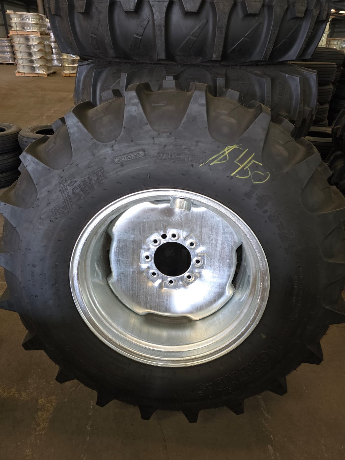 Pivot Irrigation Assembled Wheel & Tire 8Ply– 14.9-24 | AG Machinery Depot
